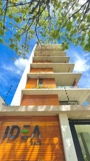 Apartamento com 100m², 3 dormitórios, 3 suítes, 2 vagas, Petrópolis em Porto Alegre