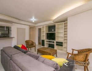 Apartamento com 123m², 3 dormitórios, 1 suíte, 2 vagas, Auxiliadora em Porto Alegre