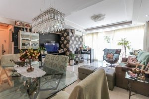 Apartamento Garden com 198m², 3 dormitórios, 1 suíte, 2 vagas, Mont Serrat em Porto Alegre