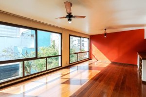 Apartamento com 154m², 3 dormitórios, 1 suíte, 3 vagas, Mont Serrat em Porto Alegre