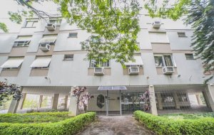 Apartamento com 102m², 3 dormitórios, 1 suíte, 1 vaga, Auxiliadora em Porto Alegre