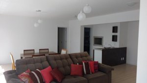 Apartamento com 159m², 4 dormitórios, 3 suítes, 3 vagas, Menino Deus em Porto Alegre
