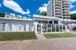 Casa em Condomínio com 267m², 3 dormitórios, 3 suítes, 3 vagas, Praia De Belas em Porto Alegre