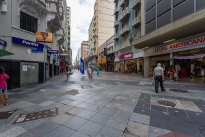 Prédio Comercial com 1768m², Centro Histórico em Porto Alegre