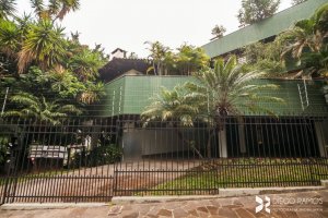 Cobertura com 388m², 3 dormitórios, 3 suítes, 4 vagas, Petrópolis em Porto Alegre