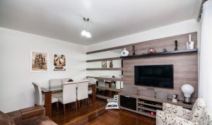 Apartamento com 88m², 3 dormitórios, 1 vaga, Auxiliadora em Porto Alegre