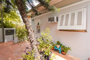 Casa com 165m², 5 dormitórios, Petrópolis em Porto Alegre