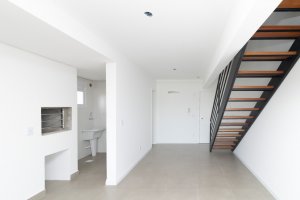 Apartamento Duplex com 84m², 2 dormitórios, 2 suítes, 2 vagas, Petrópolis em Porto Alegre