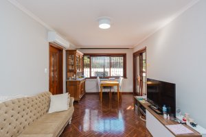 Apartamento com 91m², 3 dormitórios, 1 vaga, Auxiliadora em Porto Alegre