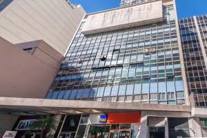Salas/Conjuntos com 600m², Centro Histórico em Porto Alegre