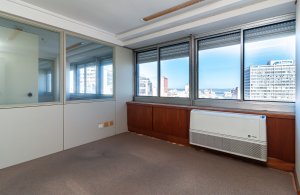 Salas/Conjuntos com 600m², Centro Histórico em Porto Alegre