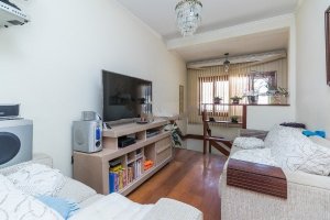 Casa com 227m², 4 dormitórios, 1 suíte, 2 vagas, Chácara Das Pedras em Porto Alegre