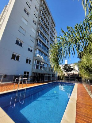 Apartamento com 108m², 3 dormitórios, 1 suíte, 3 vagas, Cristo Redentor em Porto Alegre