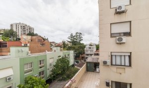 Apartamento com 70m², 2 dormitórios, 2 vagas, Auxiliadora em Porto Alegre
