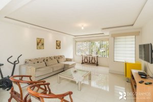 Casa com 147m², 3 dormitórios, 3 suítes, 4 vagas, Chácara Das Pedras em Porto Alegre