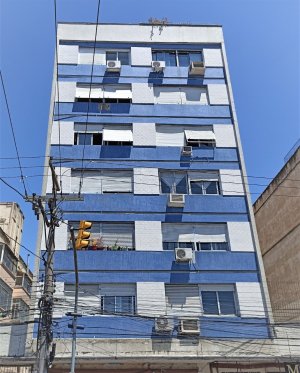 Apartamento com 67m², 2 dormitórios, Centro Histórico em Porto Alegre