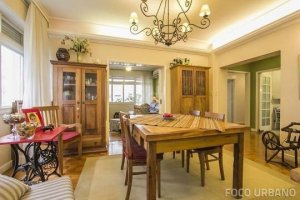 Apartamento com 155m², 4 dormitórios, 1 suíte, 1 vaga, Floresta em Porto Alegre