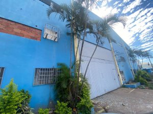 Depósito com 1500m², 4° Distrito em Porto Alegre