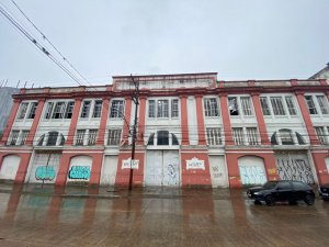 Depósito com 6134m², 4° Distrito em Porto Alegre