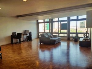 Apartamento com 188m², 4 dormitórios, 1 suíte, 1 vaga, Independência em Porto Alegre