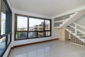 Apartamento com 130m², 3 dormitórios, 1 suíte, 3 vagas, Mont Serrat em Porto Alegre
