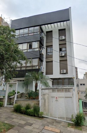 Apartamento com 78m², 2 dormitórios, 1 suíte, 1 vaga, Petrópolis em Porto Alegre