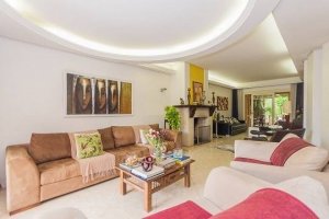 Casa com 418m², 5 dormitórios, 3 suítes, 4 vagas, Chácara Das Pedras em Porto Alegre