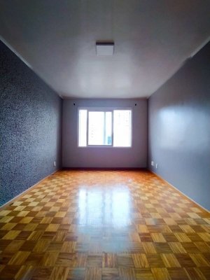 Apartamento com 108m², 3 dormitórios, 1 vaga, Menino Deus em Porto Alegre