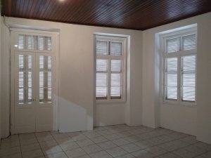 Prédio Comercial com 200m², Floresta em Porto Alegre