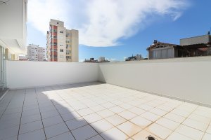 Apartamento com 130m², 2 dormitórios, 1 suíte, 2 vagas, Jardim Botânico em Porto Alegre