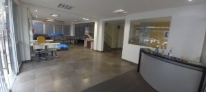 Loja com 230m², São Geraldo em Porto Alegre