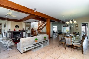 Casa com 246m², 3 dormitórios, 1 suíte, 2 vagas, Vila Ipiranga em Porto Alegre