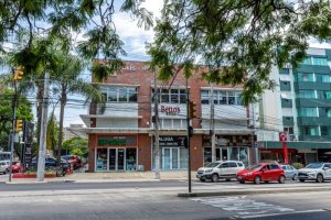 Loja com 136m², Petrópolis em Porto Alegre