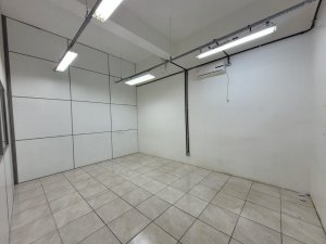 Prédio Comercial com 3700m², 4° Distrito em Porto Alegre