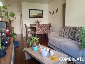 Apartamento com 83m², 3 dormitórios, 1 suíte, 1 vaga, Menino Deus em Porto Alegre