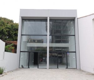 Loja com 141m², Passo da Areia em Porto Alegre