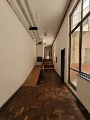 Salas/Conjuntos com 999m², Centro Histórico em Porto Alegre