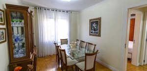 Apartamento com 118m², 3 dormitórios, 1 suíte, 2 vagas, Jardim Botânico em Porto Alegre
