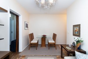 Apartamento com 72m², 2 dormitórios, 1 vaga, Mont Serrat em Porto Alegre