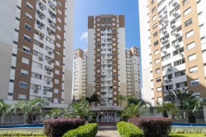 Apartamento com 65m², 2 dormitórios, 1 suíte, 1 vaga, Vila Ipiranga em Porto Alegre