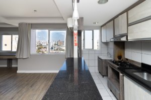 Apartamento com 65m², 2 dormitórios, 1 suíte, 1 vaga, Vila Ipiranga em Porto Alegre