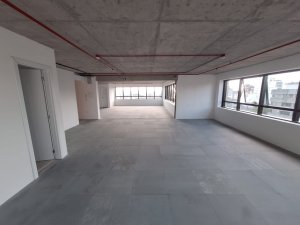 Salas/Conjuntos com 290m², 4 vagas, Higienópolis em Porto Alegre