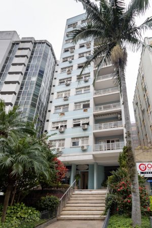 Apartamento com 142m², 3 dormitórios, 1 suíte, 1 vaga, Moinhos De Vento em Porto Alegre