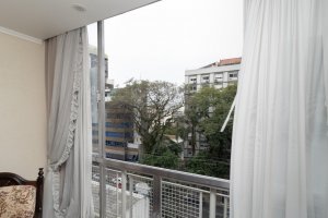 Apartamento com 142m², 3 dormitórios, 1 suíte, 1 vaga, Moinhos De Vento em Porto Alegre