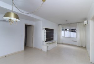 Apartamento com 100m², 3 dormitórios, 1 suíte, 1 vaga, Auxiliadora em Porto Alegre