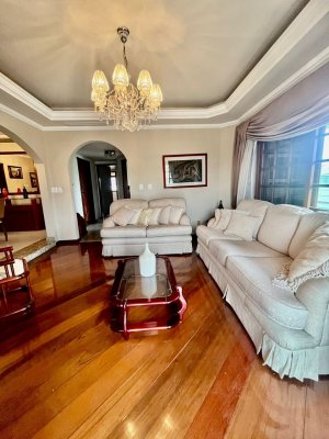 Apartamento com 223m², 3 dormitórios, 2 suítes, 2 vagas, Sarandi em Porto Alegre