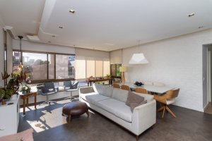 Apartamento com 117m², 3 dormitórios, 1 suíte, 2 vagas, Higienópolis em Porto Alegre
