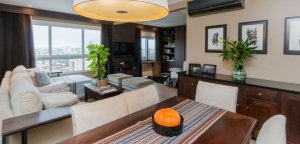 Apartamento com 77m², 2 dormitórios, 1 suíte, 2 vagas, Moinhos De Vento em Porto Alegre