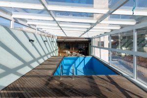 Casa com 444m², 4 dormitórios, 2 suítes, 2 vagas, Petrópolis em Porto Alegre