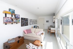 Apartamento com 87m², 2 dormitórios, 1 suíte, 2 vagas, Petrópolis em Porto Alegre